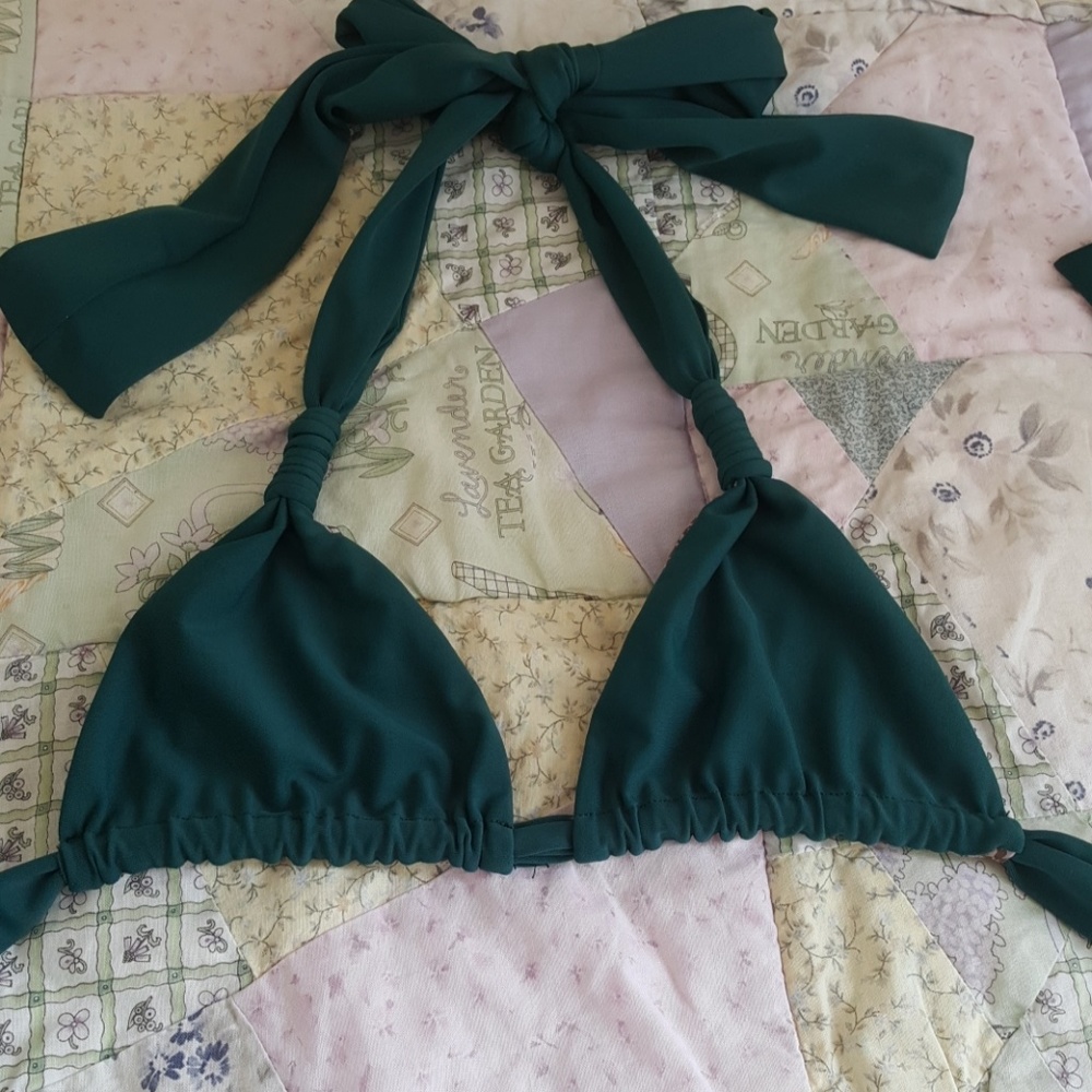 Acacia seaweed top